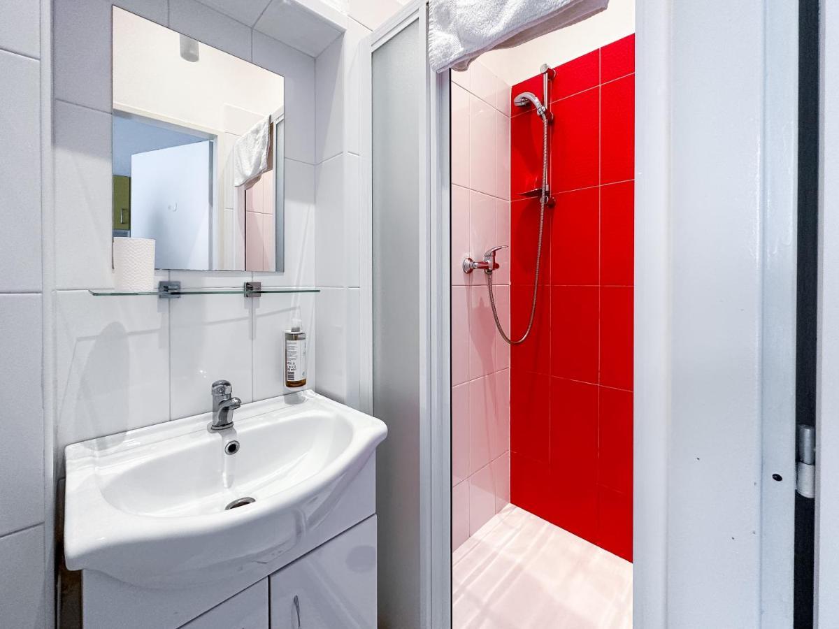 Elso Apartments Прага Экстерьер фото