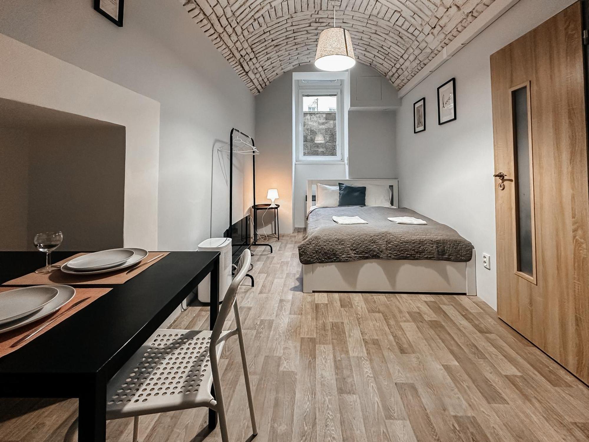 Elso Apartments Прага Экстерьер фото
